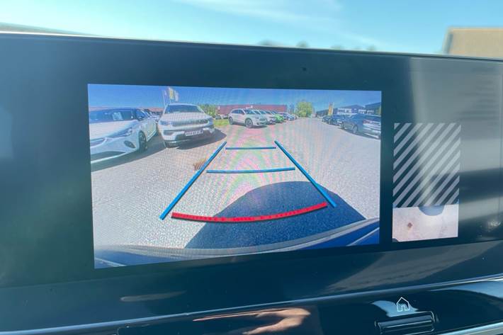 Grå Citroën ë-C4 fra 2024