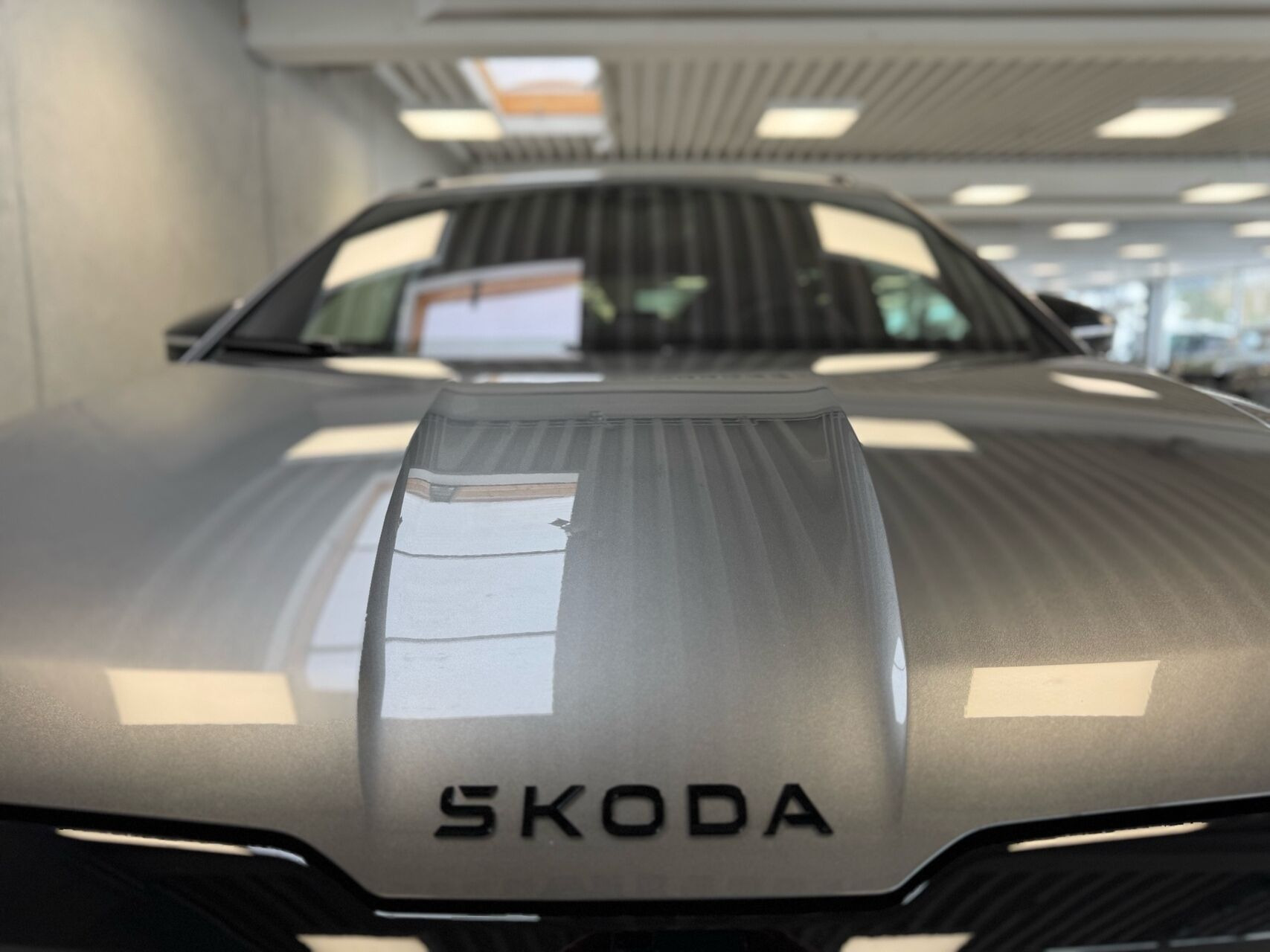 Grå Skoda Elroq fra 2026