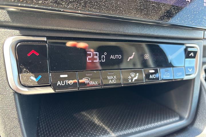 Sort Toyota Proace Max fra 2025