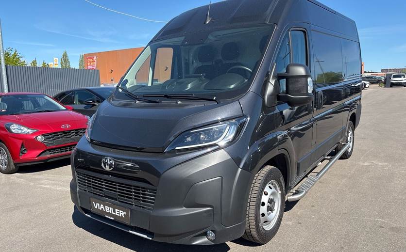Toyota Proace Max 2,2 Medium D Comfort Master To skydedør m. højt tag 140HK Van 8g Aut.