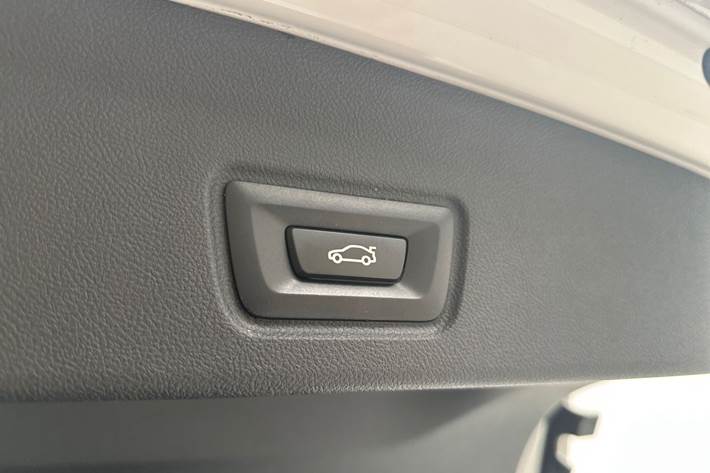 Hvid BMW i4 fra 2022