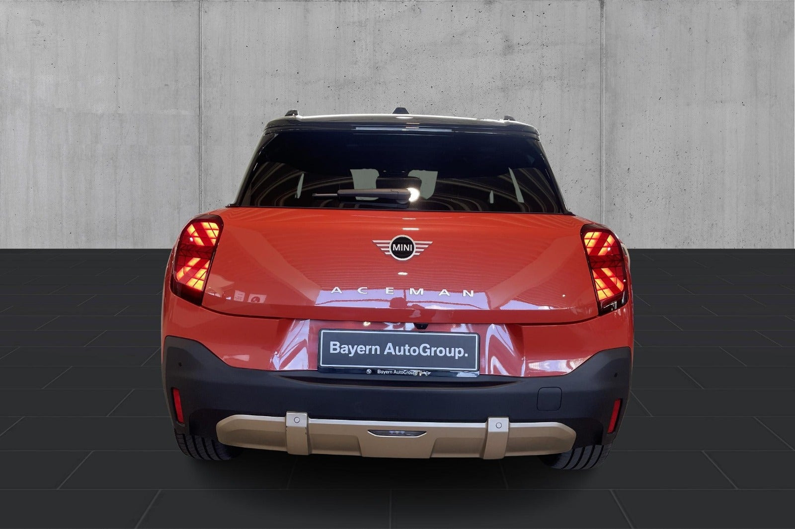 Orange Mini Aceman E fra 2025