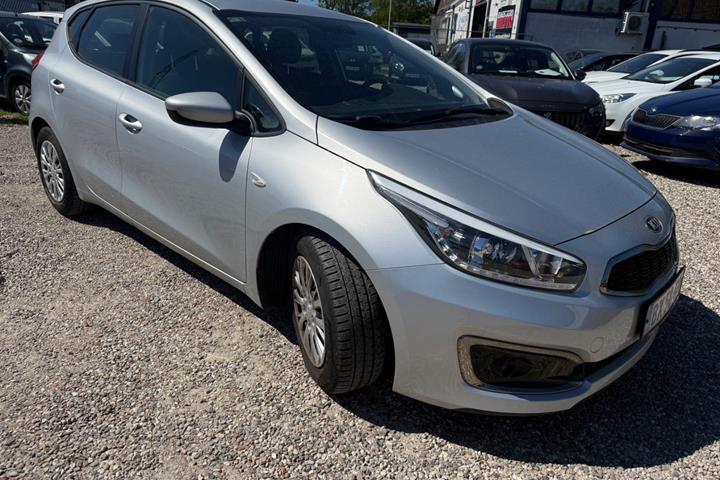 Grå Kia Ceed fra 2016