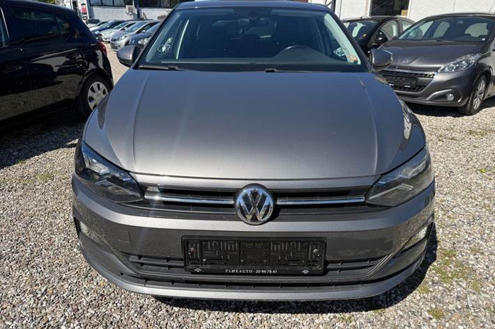 Grå VW Polo fra 2018