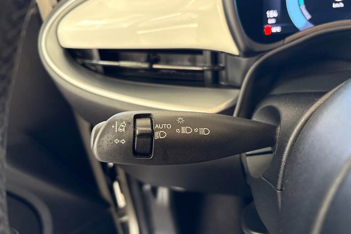 Hvid Fiat 500e fra 2022