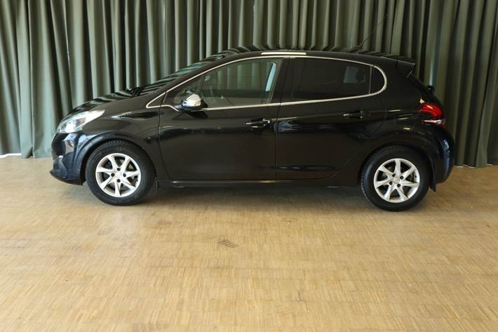 Sort Peugeot 208 fra 2018
