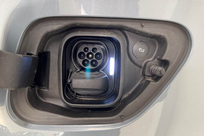 Grå Polestar 2 fra 2023
