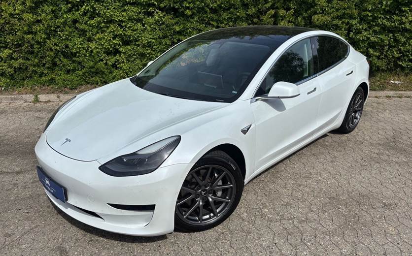 Tesla Model 3 Standard Range+ RWD