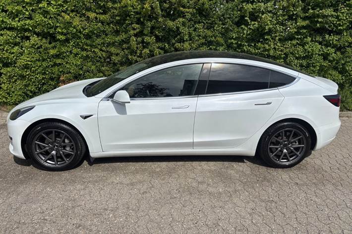 undefined Tesla Model 3 fra 2020