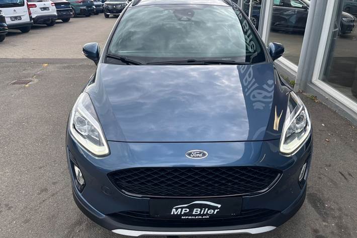 Blå Ford Fiesta fra 2021