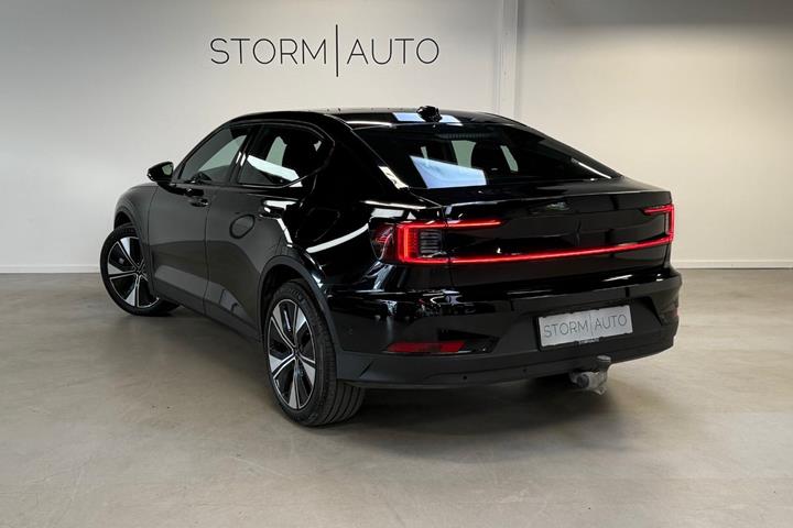 Sort Polestar 2 fra 2023