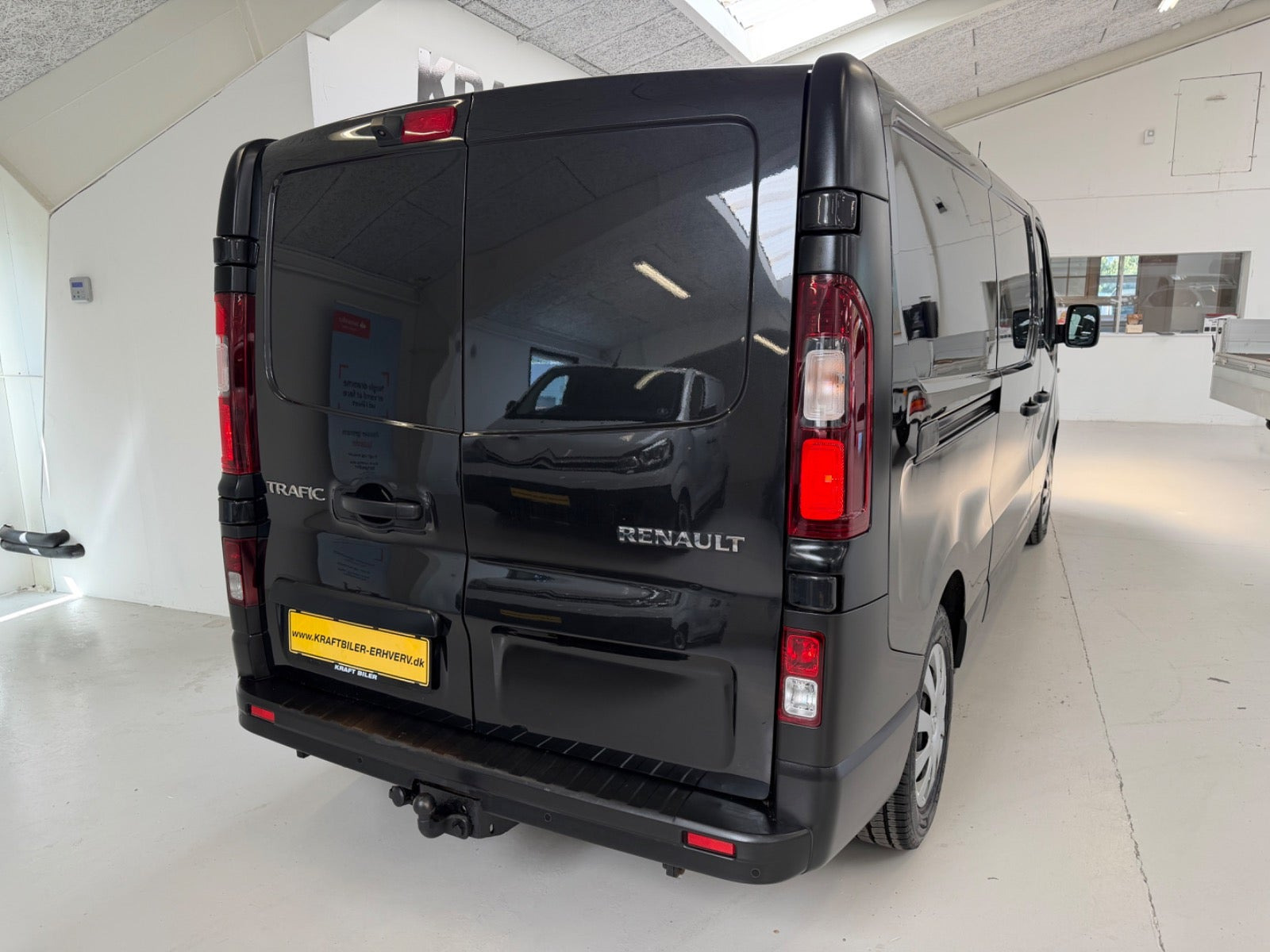 Sort Renault Trafic T29 fra 2021