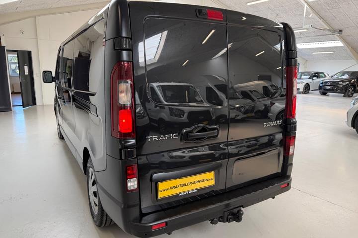 Sort Renault Trafic T29 fra 2021