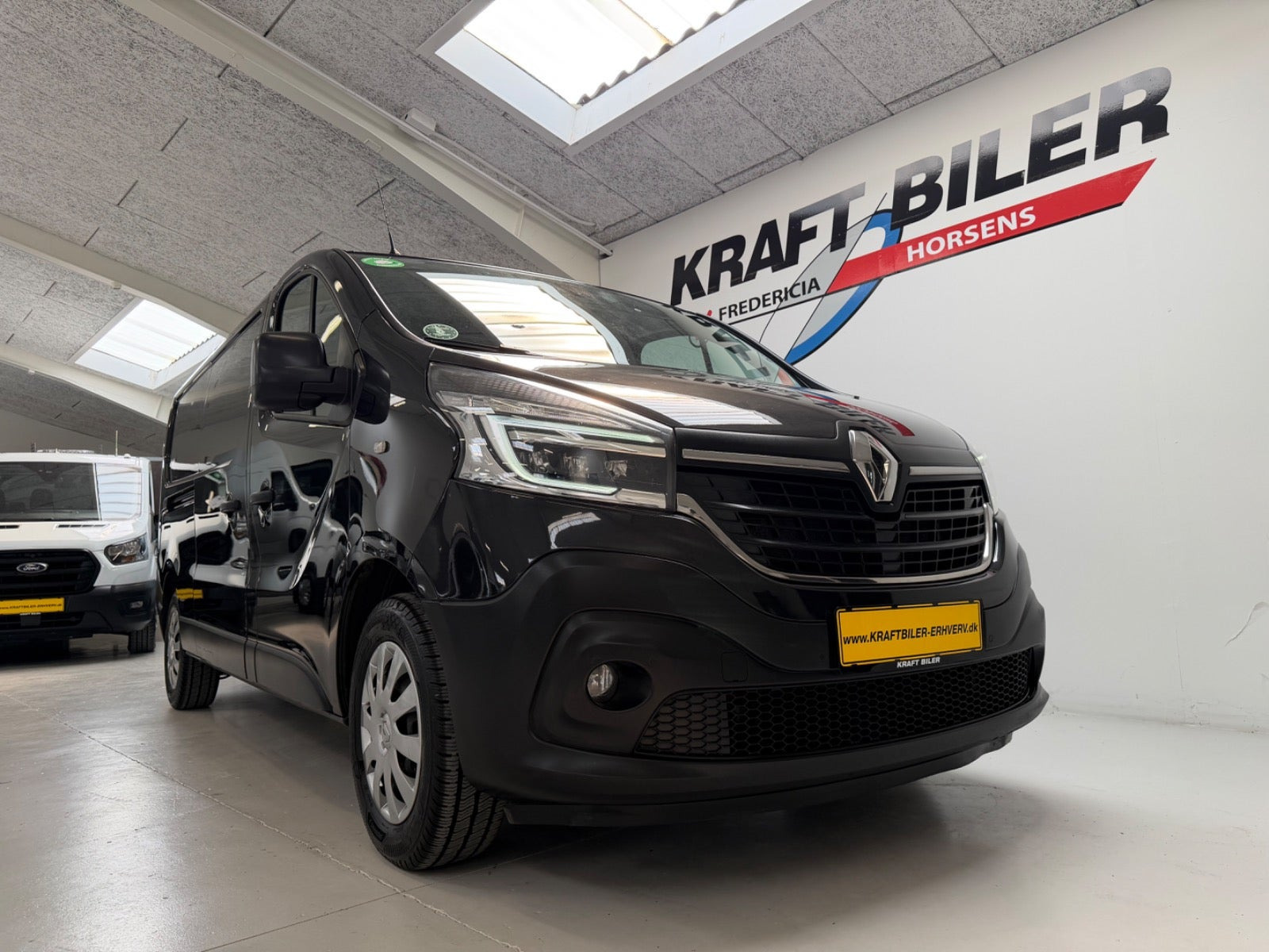 Sort Renault Trafic T29 fra 2021