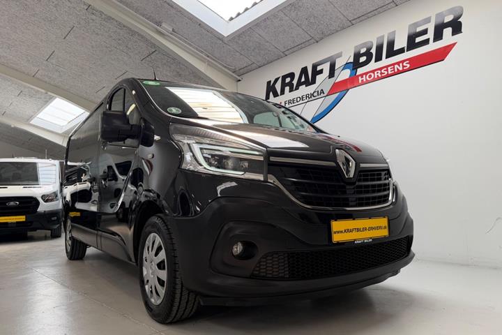 Sort Renault Trafic T29 fra 2021