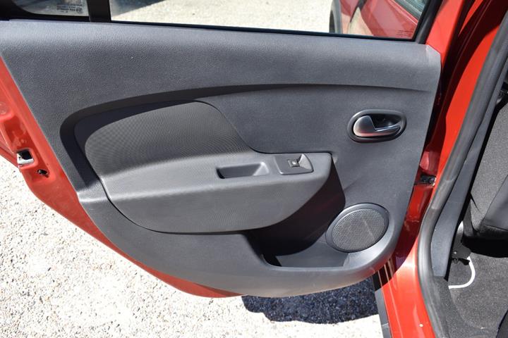 Rød Dacia Logan Stepway fra 2019