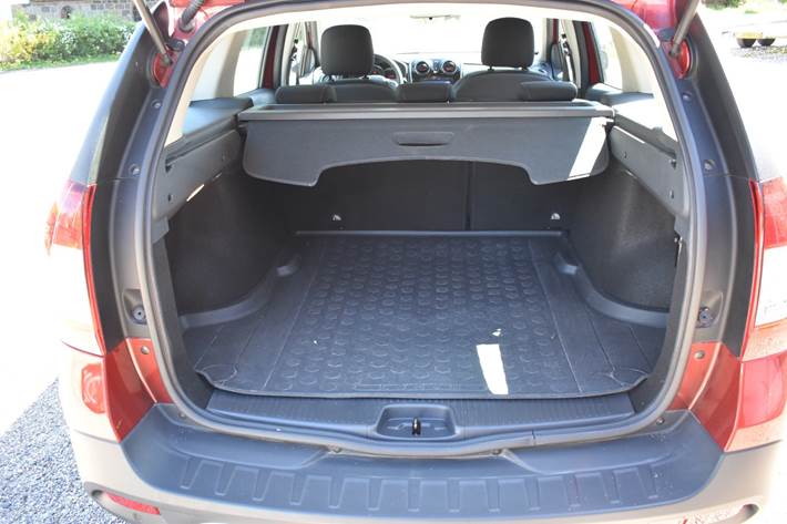 Rød Dacia Logan Stepway fra 2019