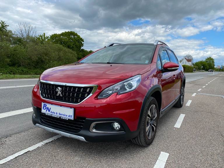 Peugeot 2008 1,6 BlueHDi 100 Allure Sky