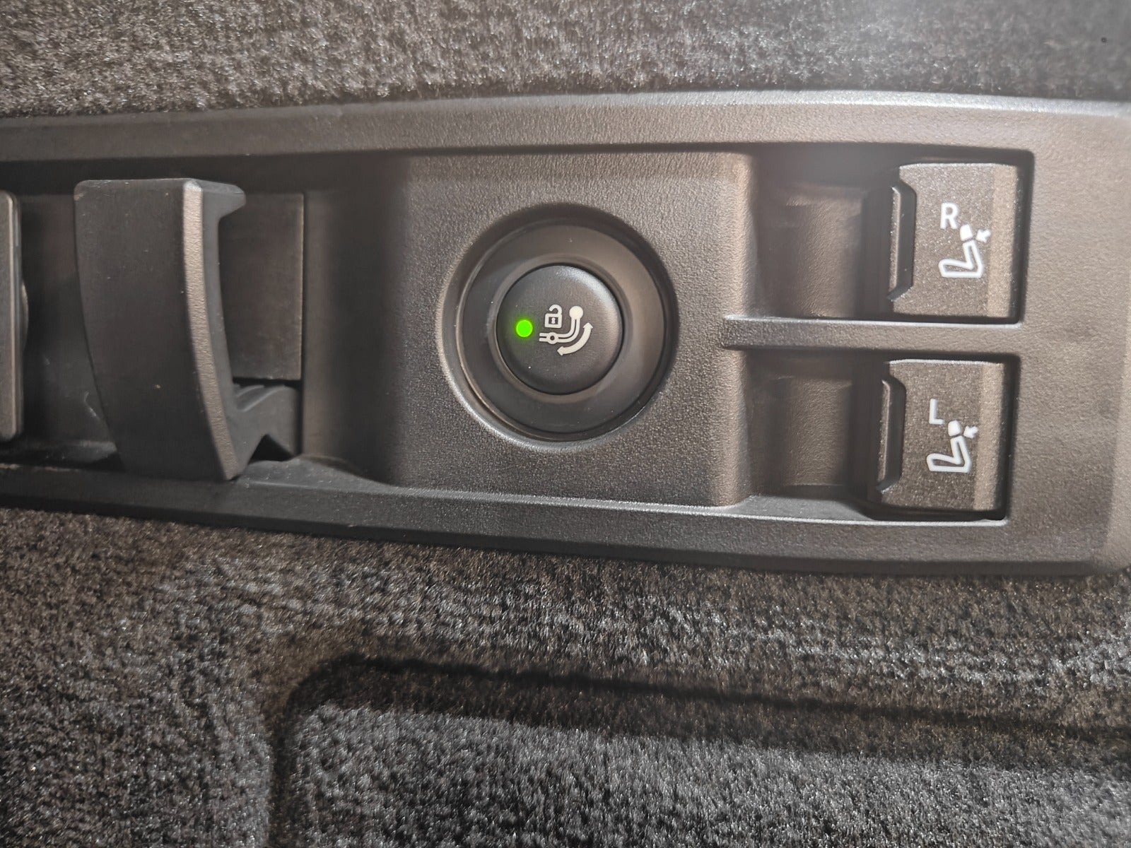 Sort BMW iX fra 2023