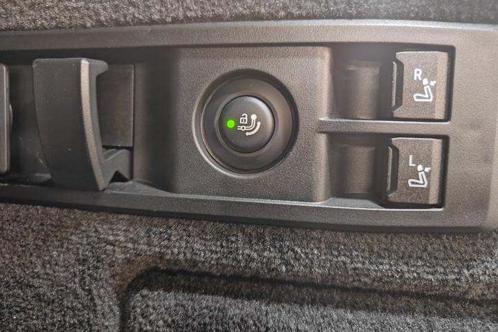 Sort BMW iX fra 2023