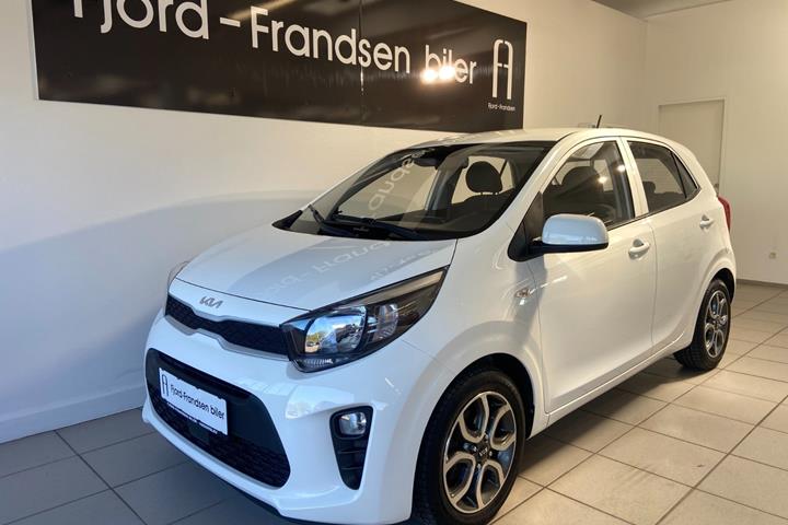 Hvid Kia Picanto fra 2023 set udefra