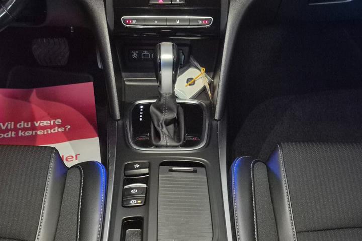 Grå Renault Megane IV fra 2020