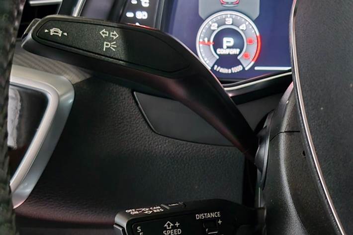 Hvid Audi A6 fra 2020
