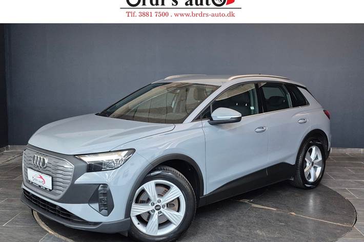 Grå Audi Q4 e-tron fra 2023