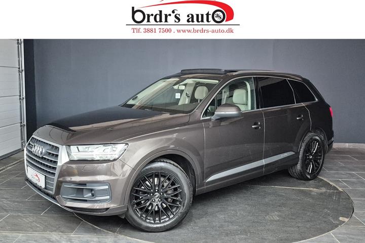undefined Audi Q7 fra 2016 set udefra