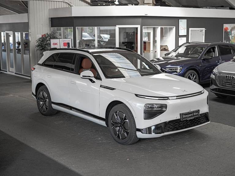 Xpeng G9 Standard Range