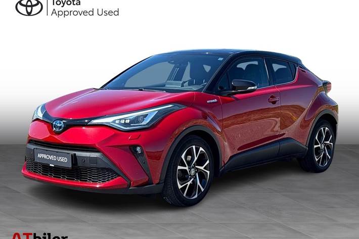 Rød Toyota C-HR fra 2020 set udefra