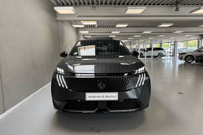 Grå Peugeot e-3008 fra 2026