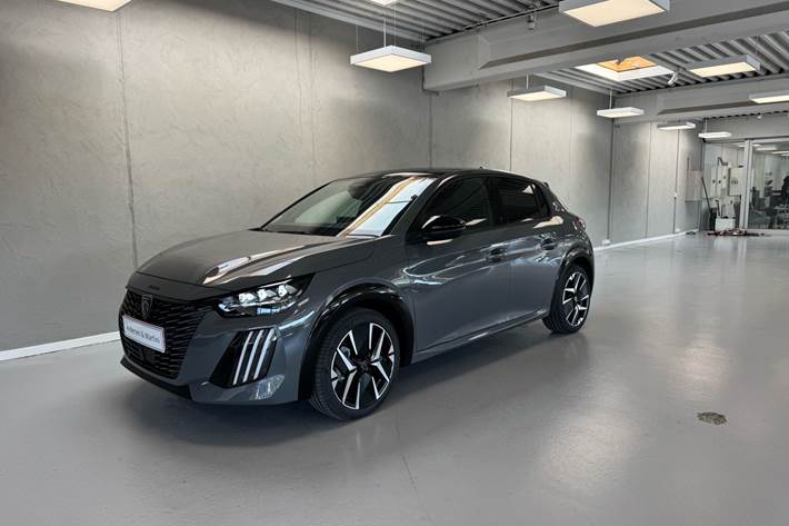 Grå Peugeot e-208 fra 2026
