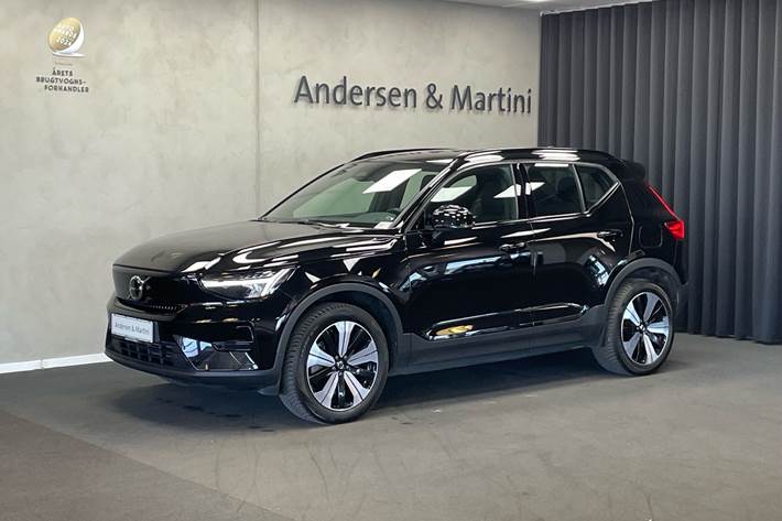 Sort Volvo XC40 fra 2022