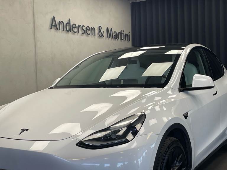 Tesla Model Y EL Long Range AWD 514HK 5d Aut.