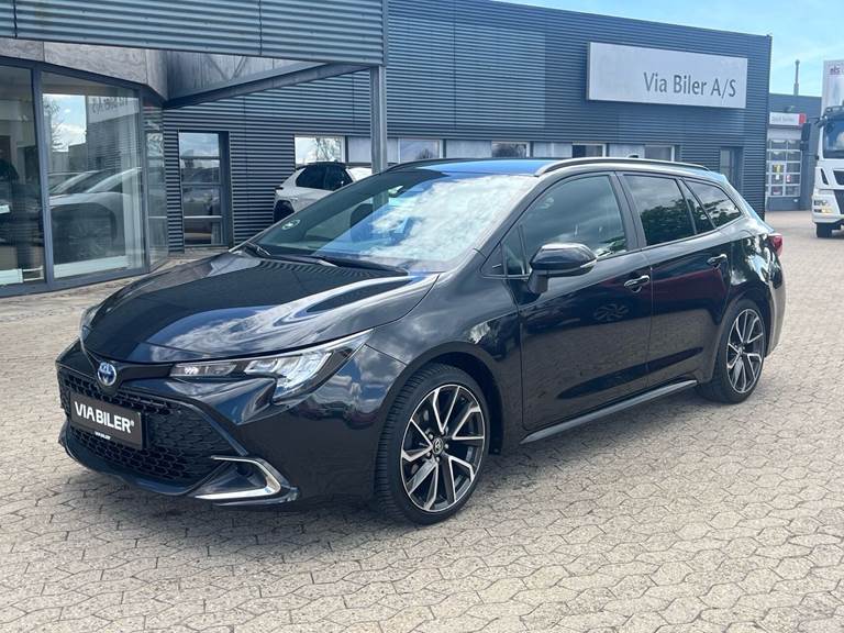 Toyota Corolla 1,8 Touring Sports Hybrid Essential E-CVT 140HK Stc Trinl. Gear