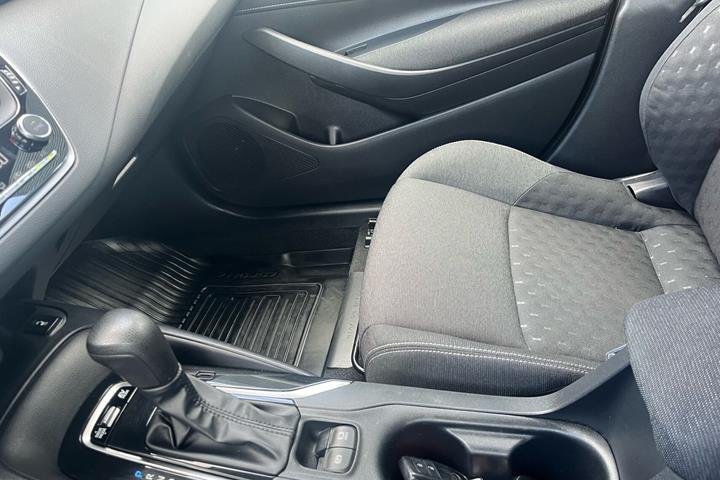 Sort Toyota Corolla fra 2023