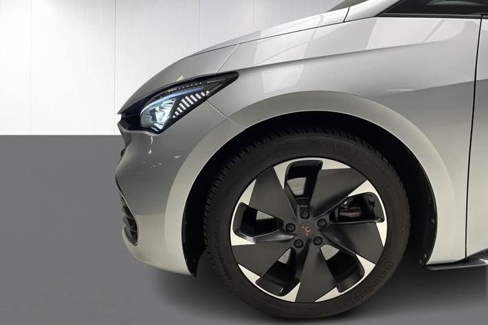 Sølv Cupra Born fra 2024