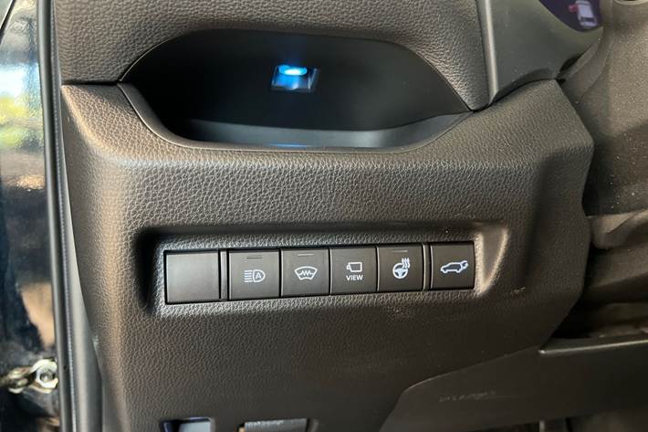 Sort Toyota RAV4 fra 2020