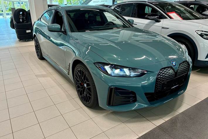 undefined BMW i4 fra 2025