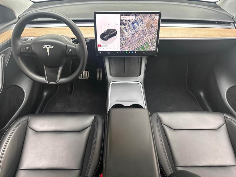 Tesla Model Y EL Performance AWD 534HK 5d Aut.