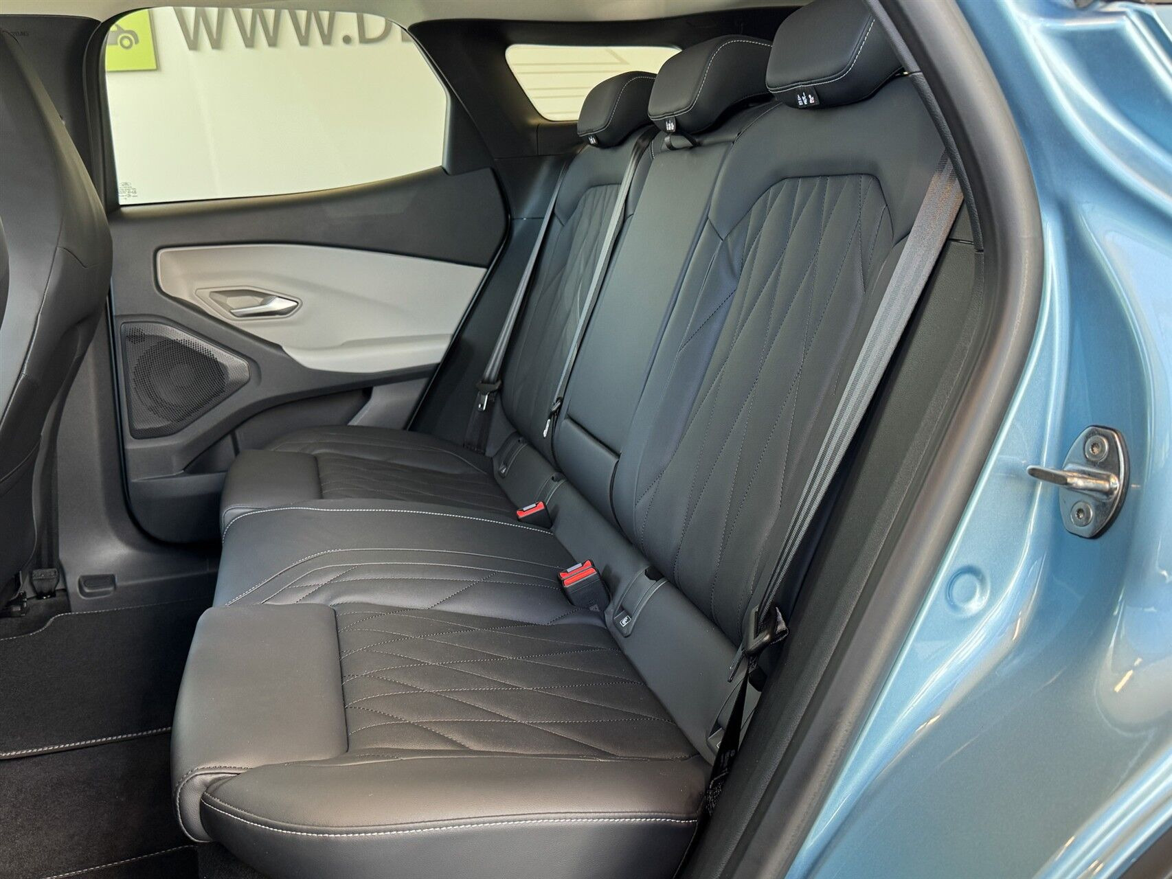 Blå Ford Explorer fra 2025