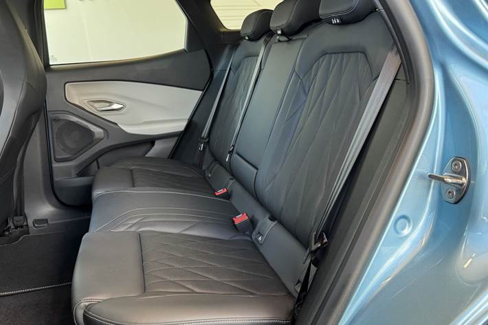 Blå Ford Explorer fra 2025