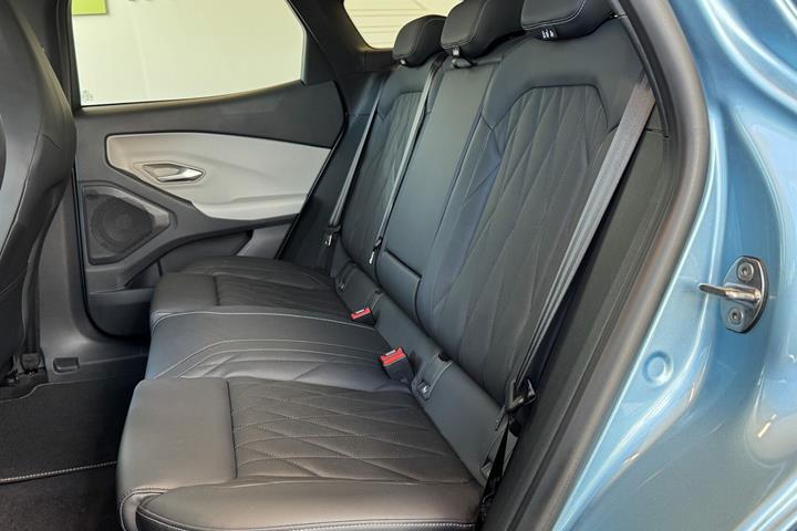 Blå Ford Explorer fra 2025