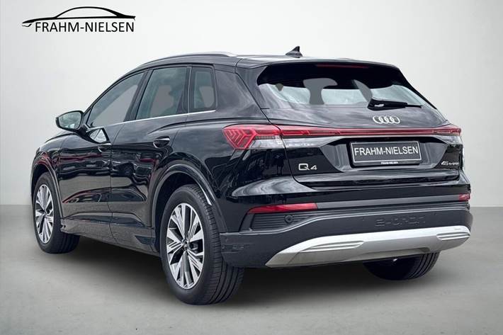 Sort Audi Q4 fra 2025