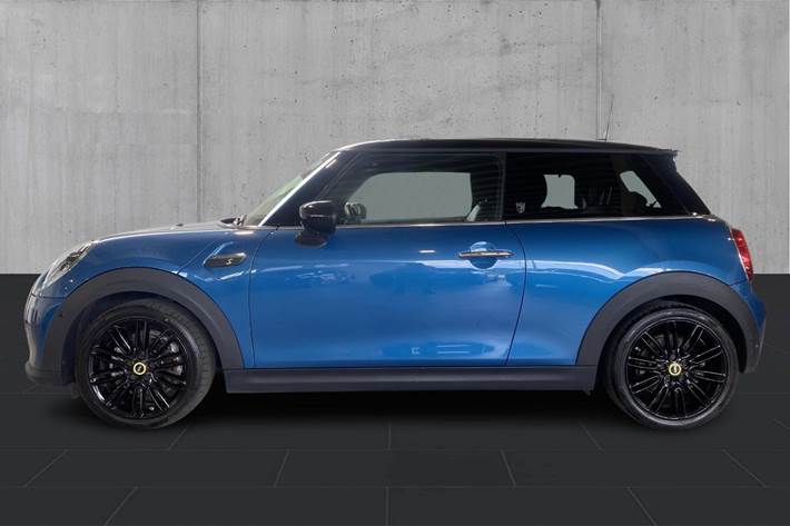 Blå Mini Cooper SE fra 2022
