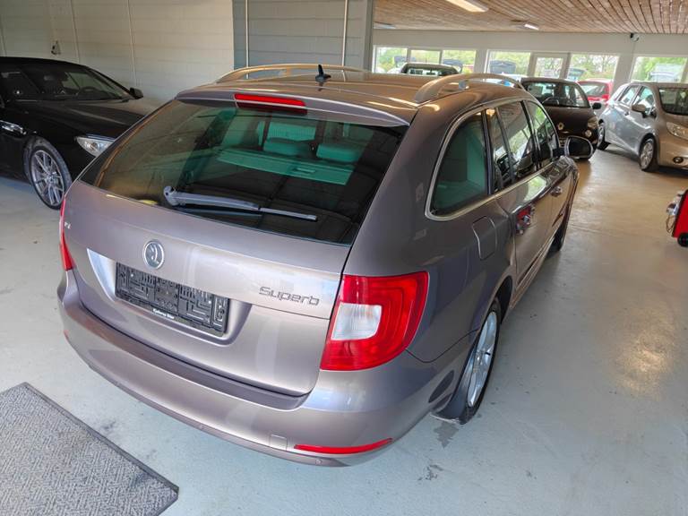 Skoda Superb 1,8 TSi 160 Elegance Combi