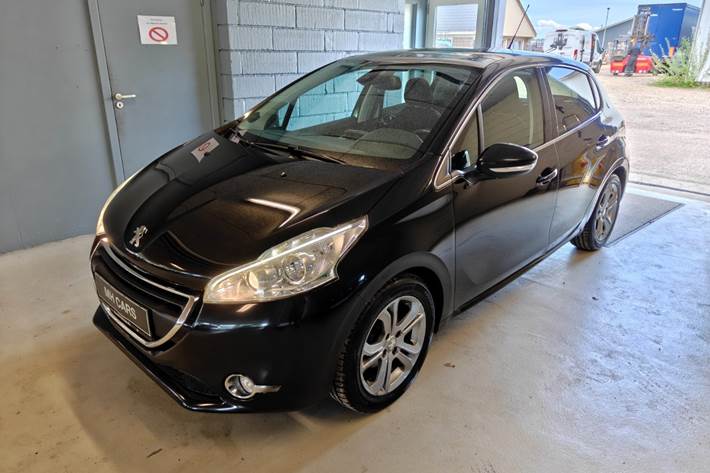 undefined Peugeot 208 fra 2015