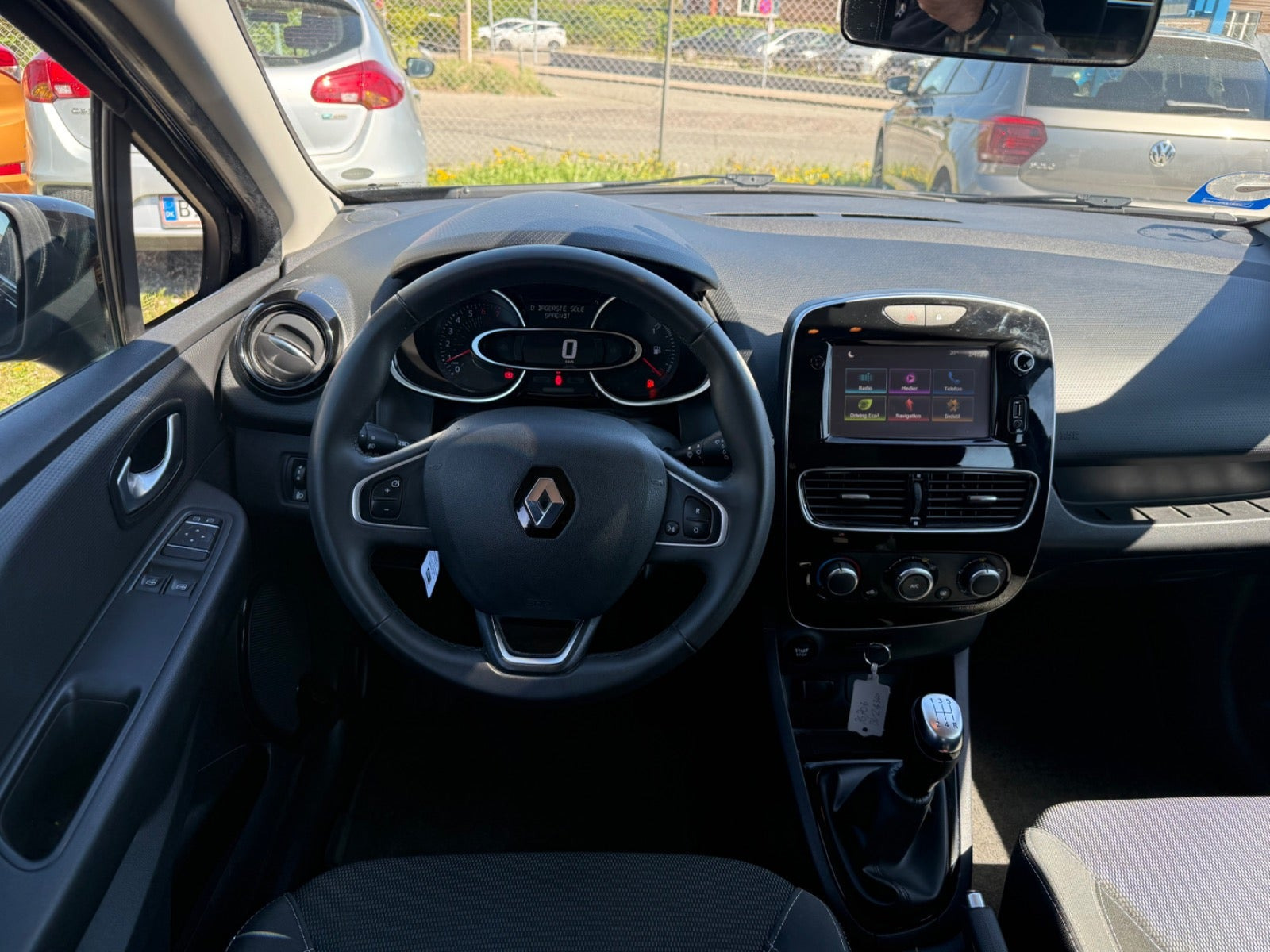Sort Renault Clio IV fra 2017