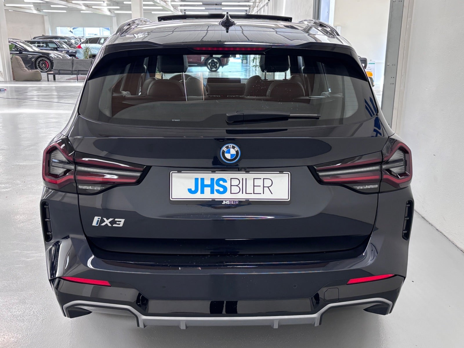 Blå BMW iX3 fra 2024